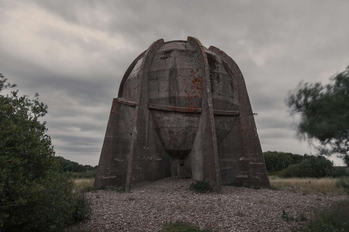 Monument as Ruin (Earth), 2011, photograph. Courtesy of Charles Stankievech